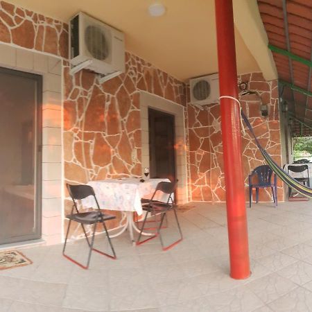 Romeo'S Guest House 2 Piqeras Екстер'єр фото
