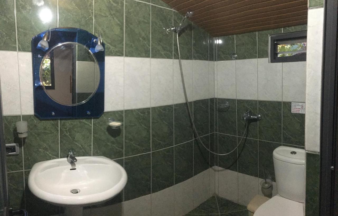 Romeo'S Guest House 2 Piqeras Екстер'єр фото