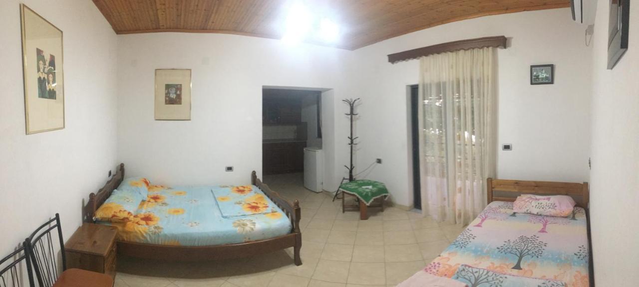Romeo'S Guest House 2 Piqeras Екстер'єр фото